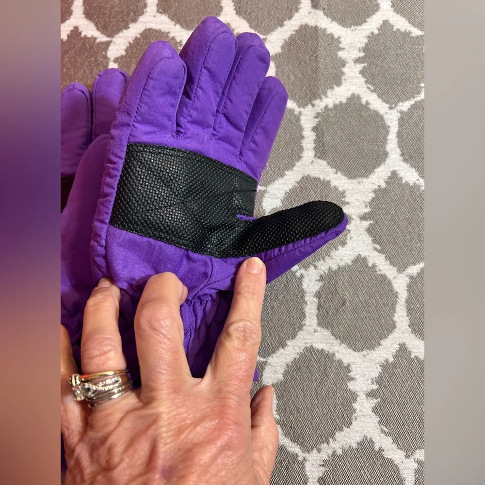 3M Thinsulate NWOT Purple Women's Gloves Outdoor activewear colorful sz 7-14